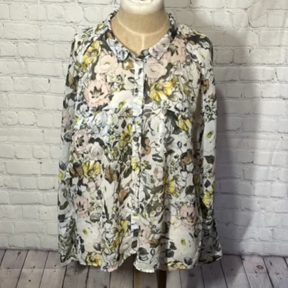 Jeans by Buffalo Romantic  Floral Button Down Blouse Yellow Pink Large